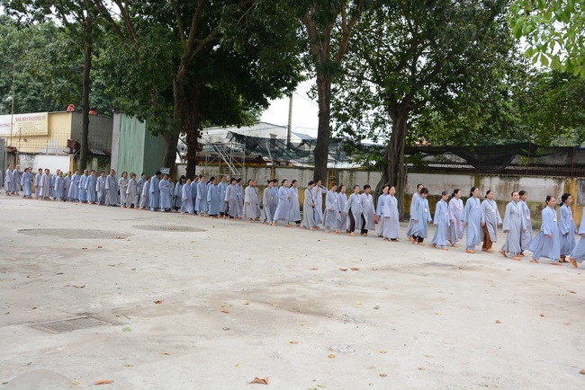 “HOW TO TAKE THE RIGHT PRAYING IN BUDDHISM” Dharma Talk in the 89th Seven-Day Retreat